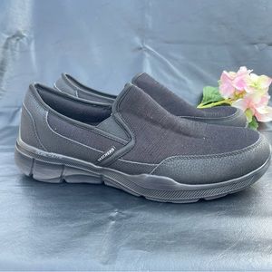 Skechers Men 11 Black Mesh Slip On Shoes Loafer Equalizer Persistent